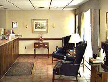 Knights Inn Glen Allen Dalaman gambar